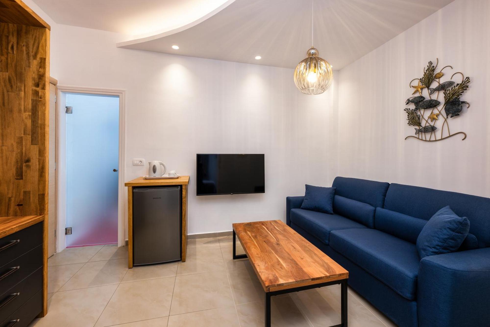 Alizea Villas & Suites Тира Номер фото