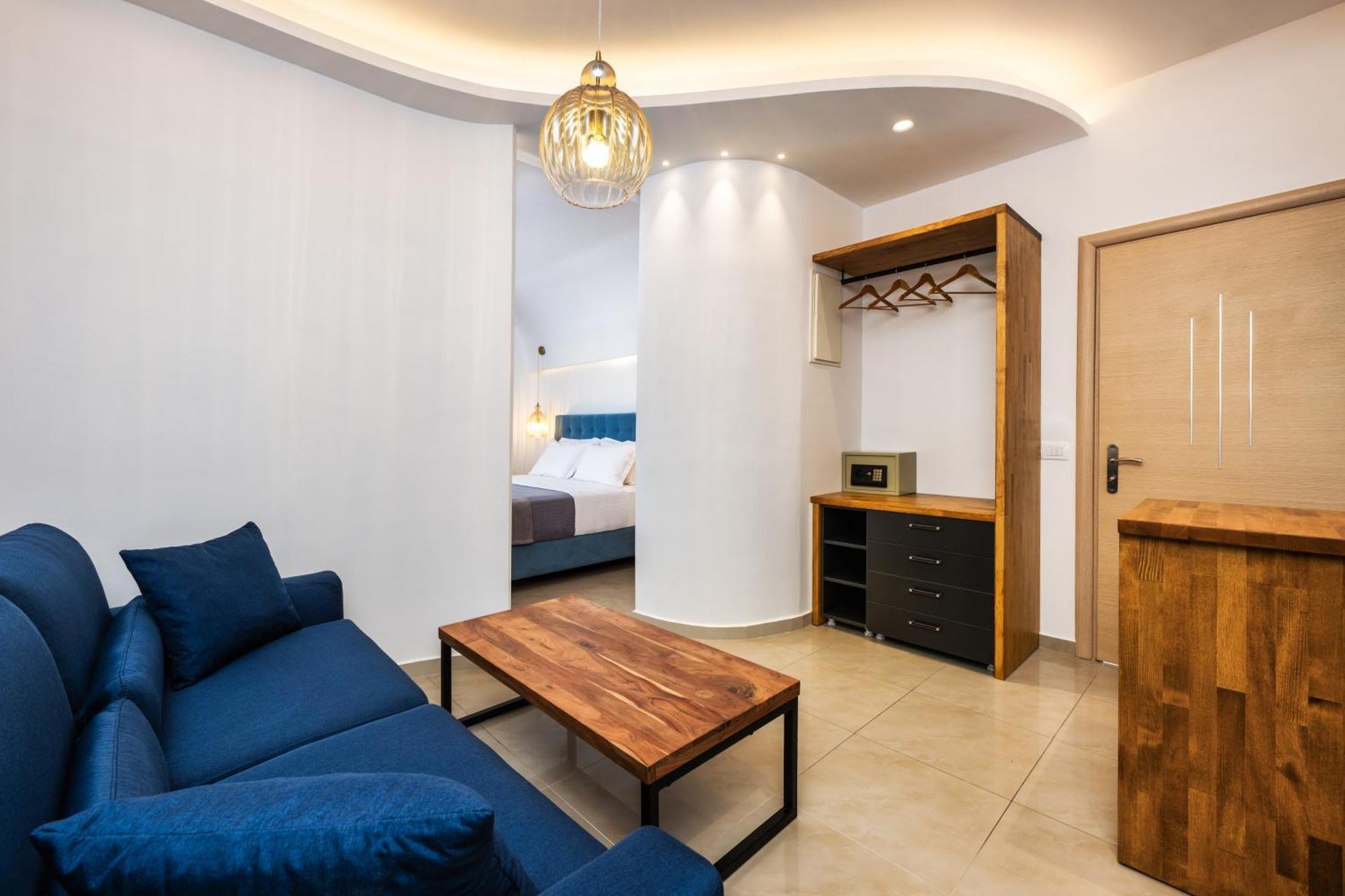 Alizea Villas & Suites Тира Номер фото
