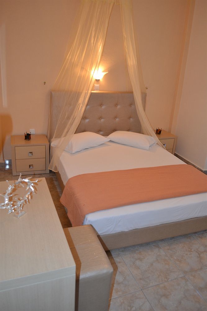 Alizea Villas & Suites Тира Экстерьер фото