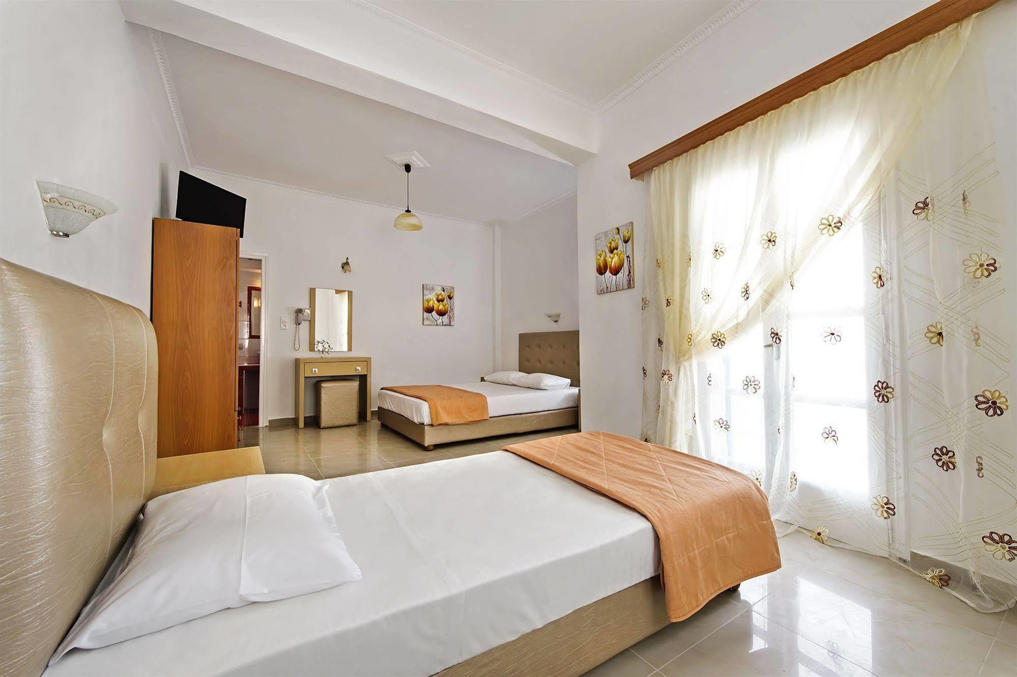 Alizea Villas & Suites Тира Экстерьер фото