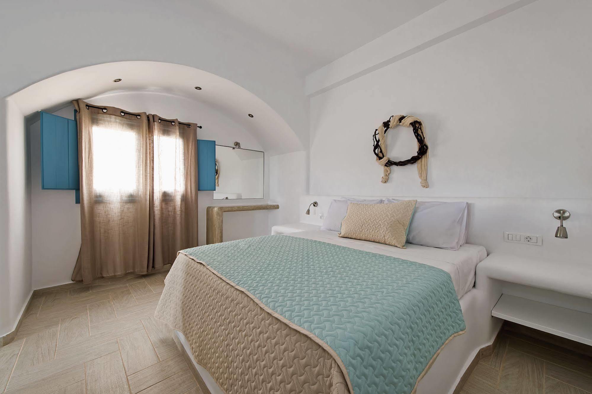 Alizea Villas & Suites Тира Экстерьер фото
