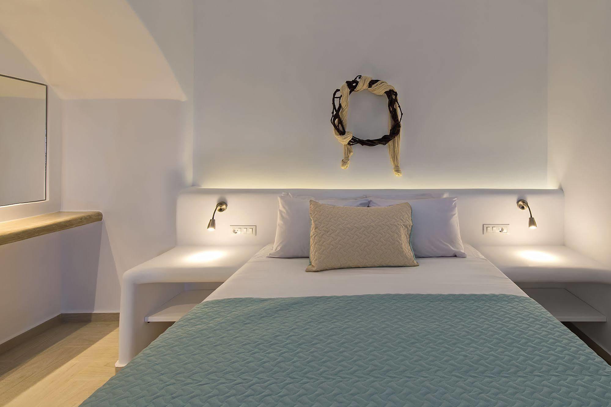 Alizea Villas & Suites Тира Экстерьер фото